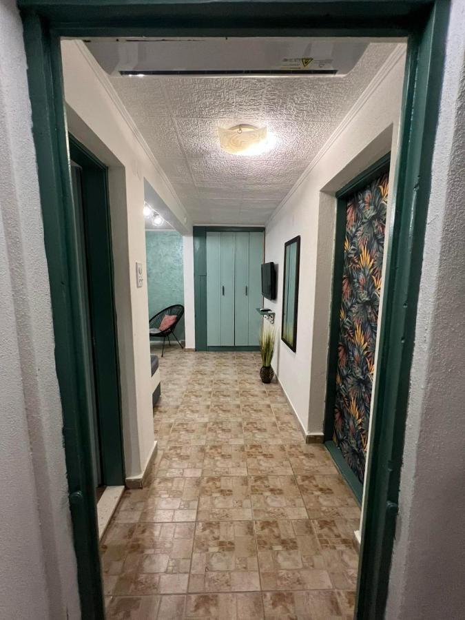 Old House Morinj Apartment Екстериор снимка